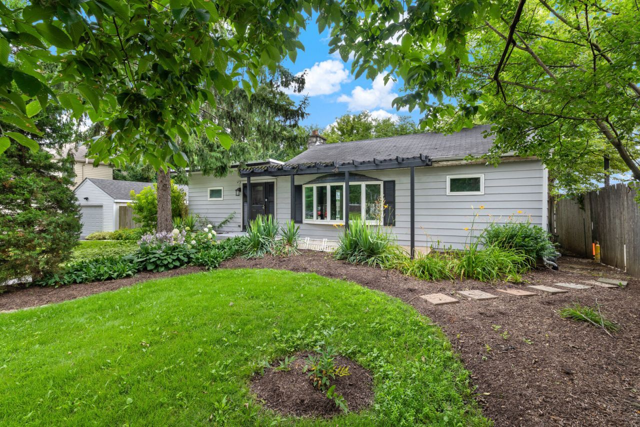 268 N Bonnie Brae Avenue , Elmhurst, IL 60126