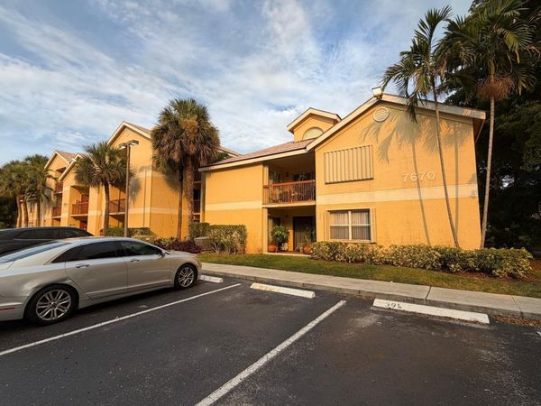 7670 WESTWOOD Drive, Unit 715, Tamarac, FL 33321