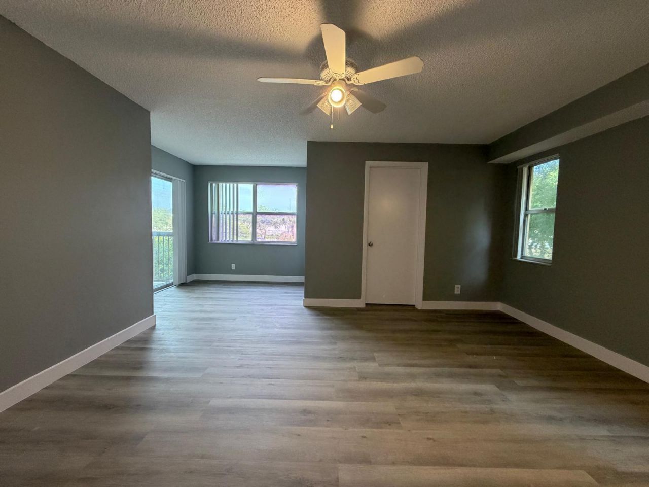 7670 Westwood Drive, Unit 715, Tamarac, FL 33321 Photo