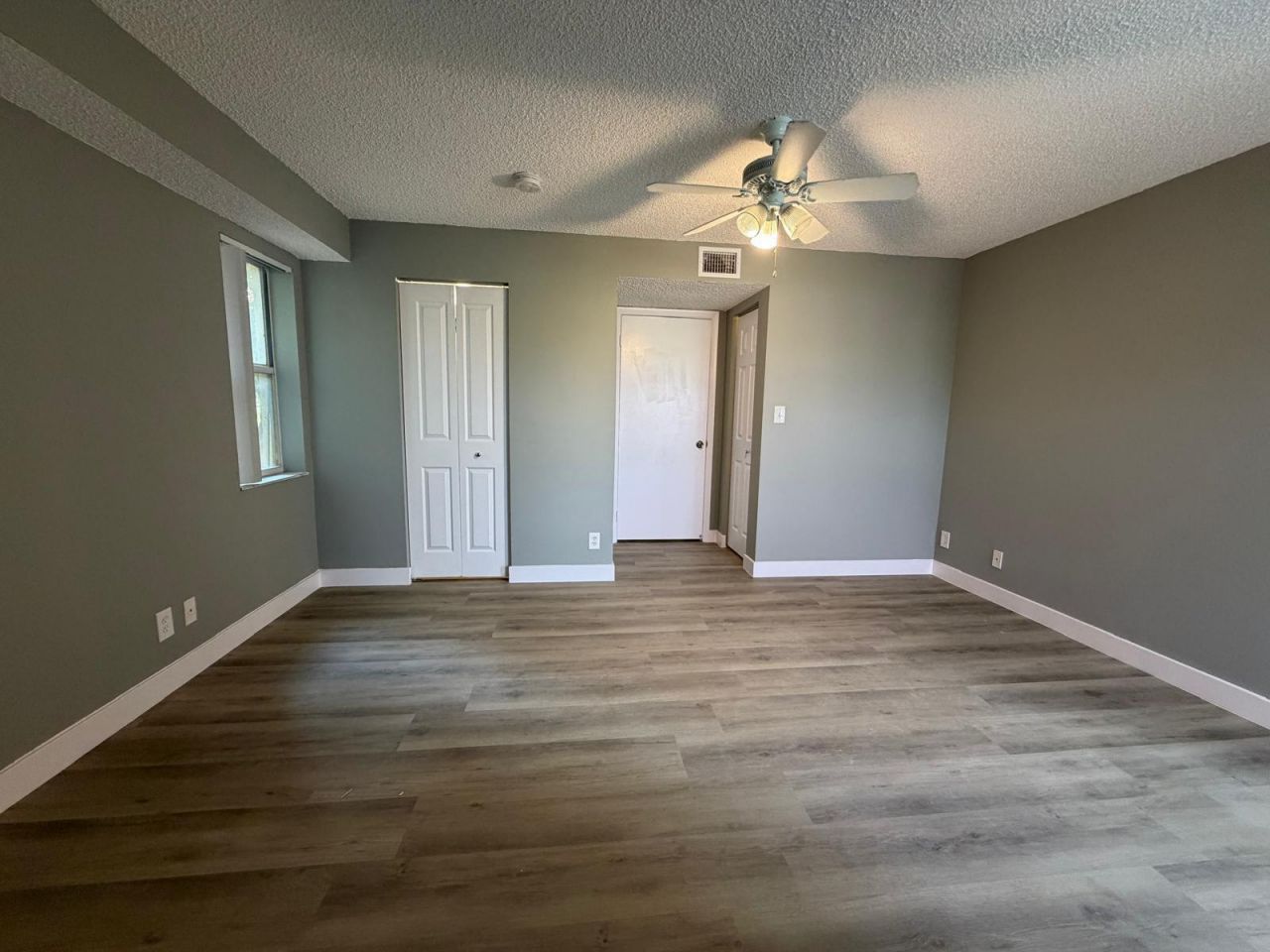 7670 Westwood Drive, Unit 715, Tamarac, FL 33321 Photo