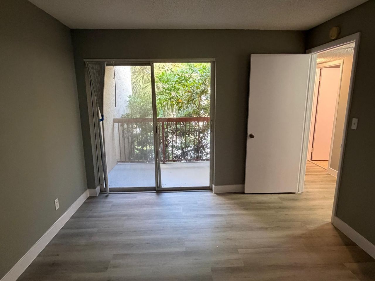 7670 Westwood Drive, Unit 715, Tamarac, FL 33321 Photo