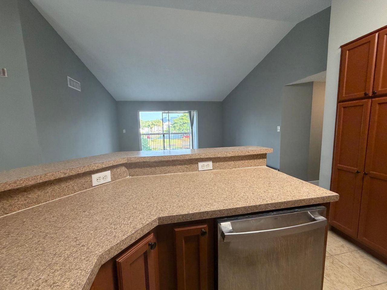 7670 Westwood Drive, Unit 715, Tamarac, FL 33321 Photo