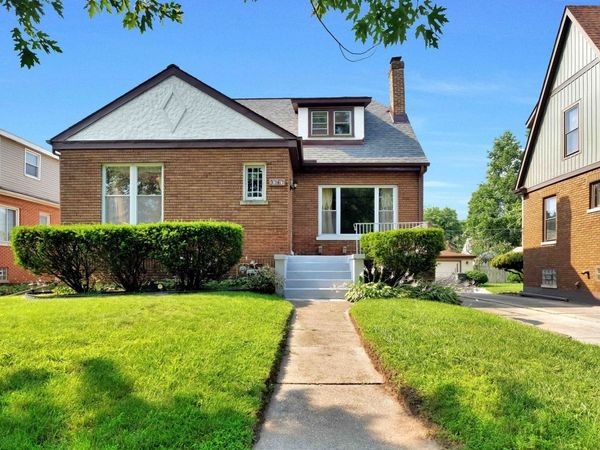 3267 Ann Street , Lansing, IL 60438