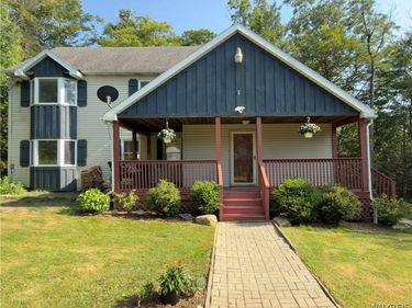 8709 Heath Road, Colden, NY 14033