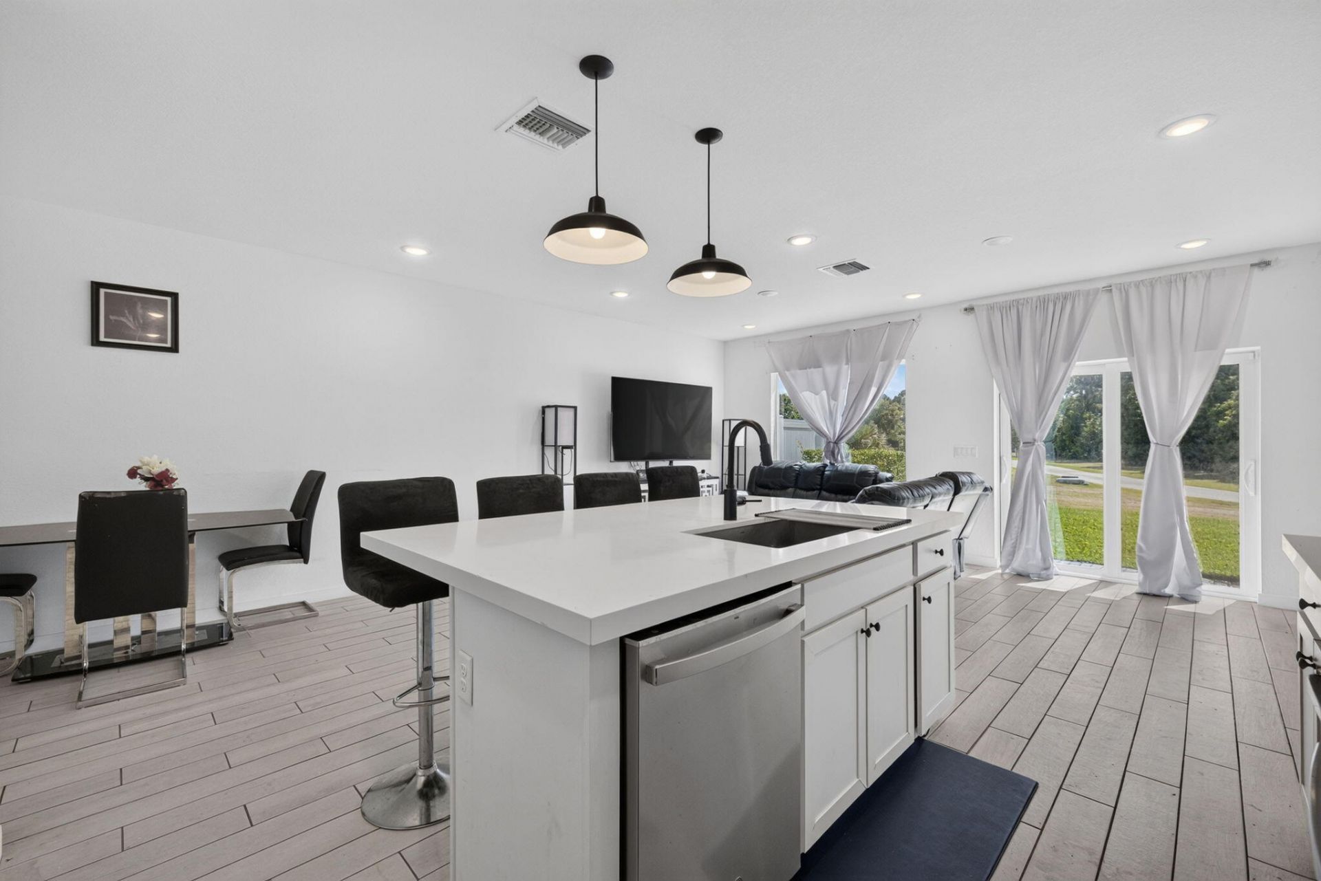 608 NE Waters Edge Lane, Port Saint Lucie, FL 34983 Photo