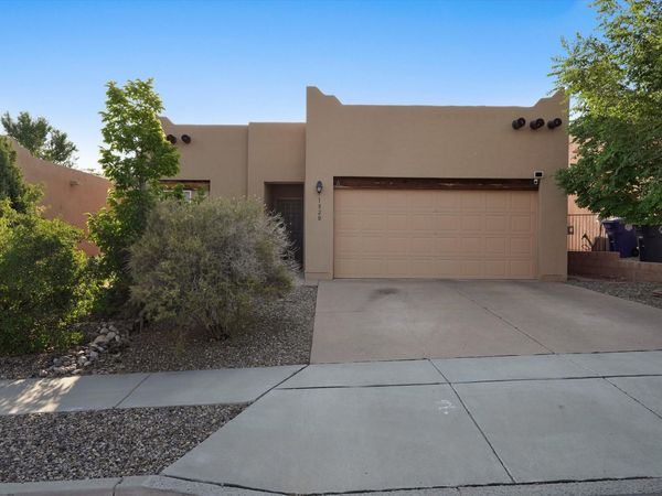 1820 Count Fleet Street SE, Albuquerque, NM 87123