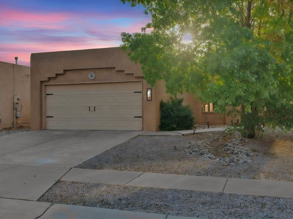 724 Nicklaus Drive SW, Albuquerque, NM 87121