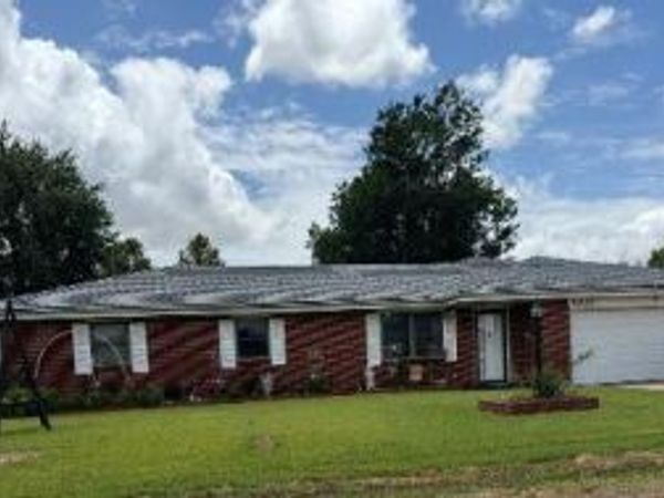 1007 SW Cedar Drive, Minco, OK 73059