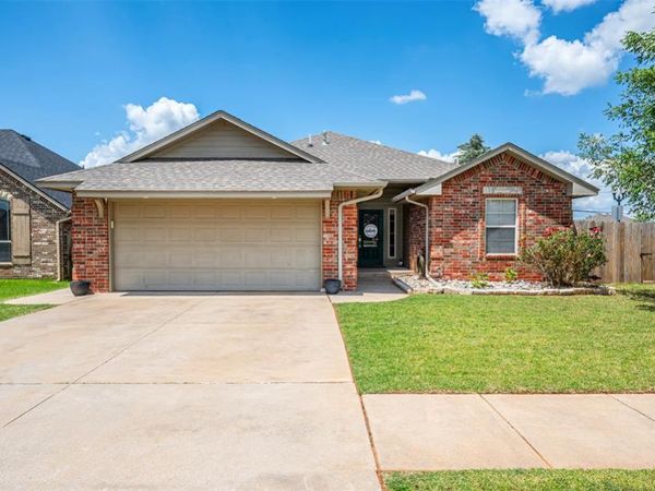 11729 SW 16th Street, Yukon, OK 73099