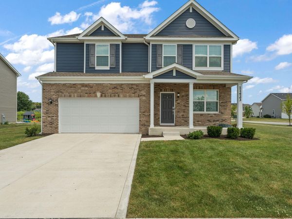 11423 Thomas Street, Winfield, IN 46307