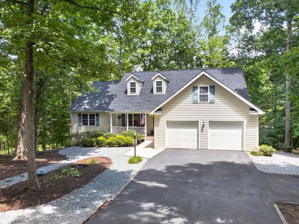 11 CHATHAM LN , Palmyra, VA 22963