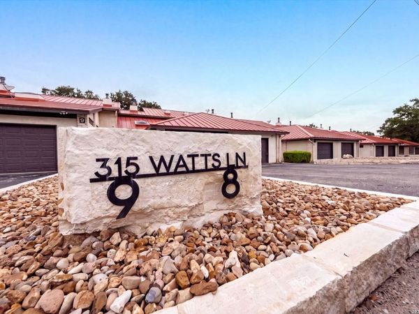 315 Watts Ln, UNIT 8B, Canyon Lake, TX 78133