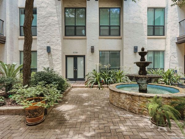 221 Lexington Avenue, Unit 104, San Antonio, TX 78215