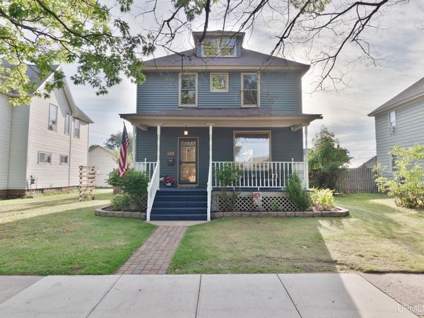 911 Oak Street, Negaunee, MI 49866