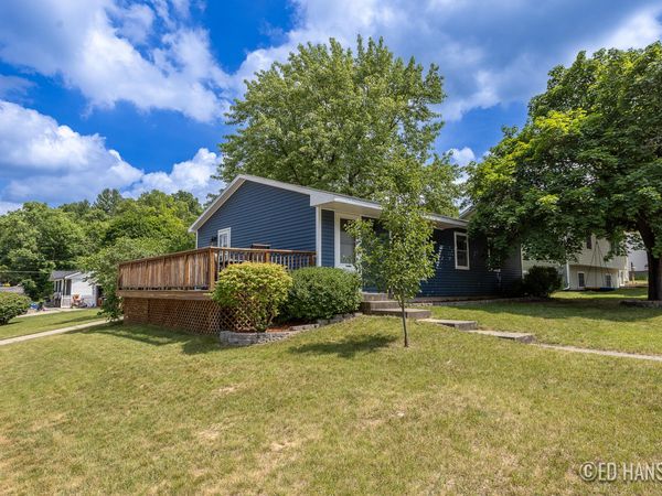 138 Lincoln Court, Rockford, MI 49341