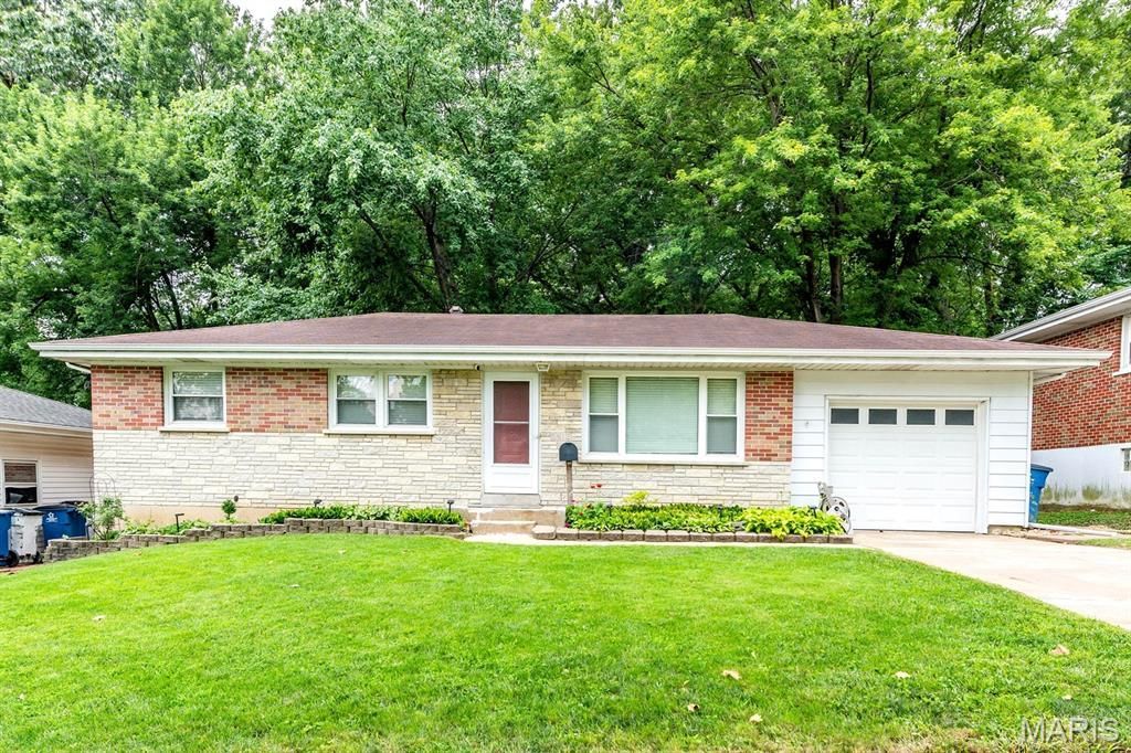 8812 Mcnulty Drive , Saint Louis, MO 63114 Main Photo