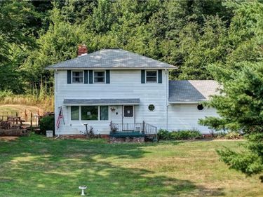 5641 Harwalk, Strasburg, OH 44680