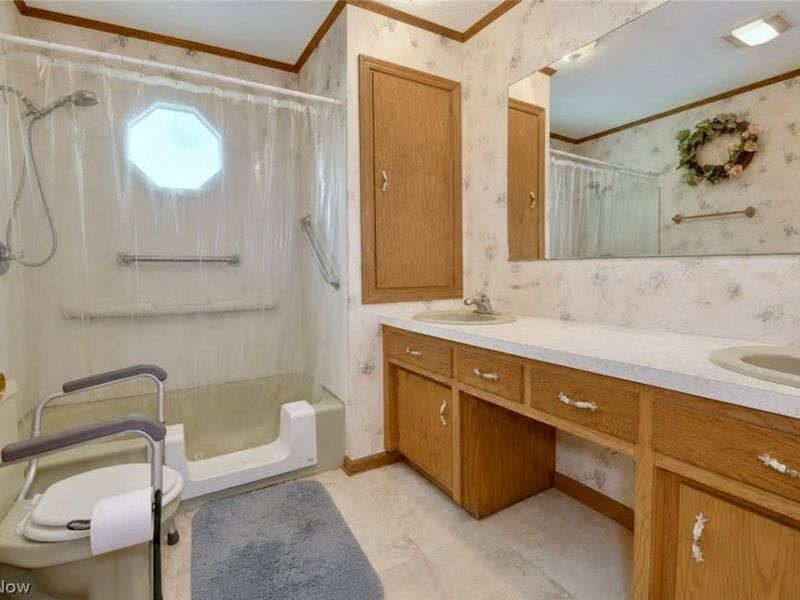 5641 Harwalk, Strasburg, OH 44680 Photo 14