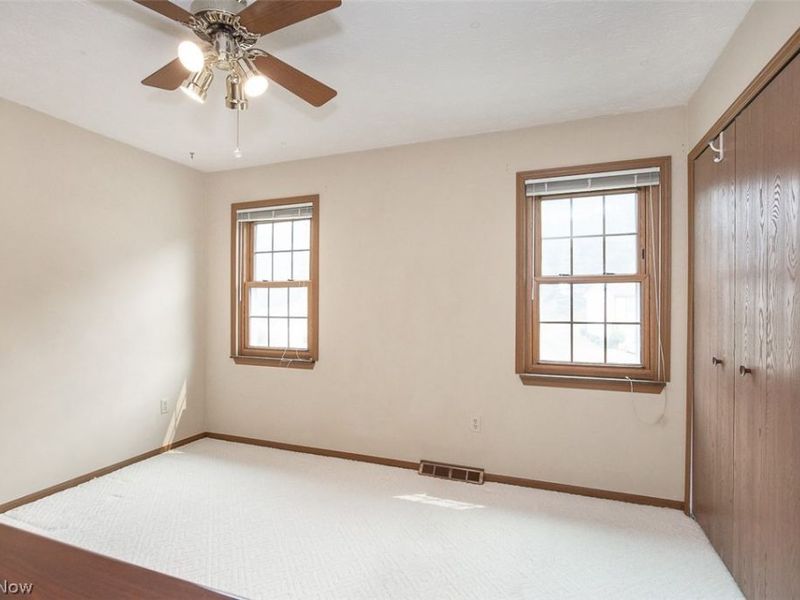 9204 Pleasant Lake Boulevard, Parma, OH 44130 Photo 18