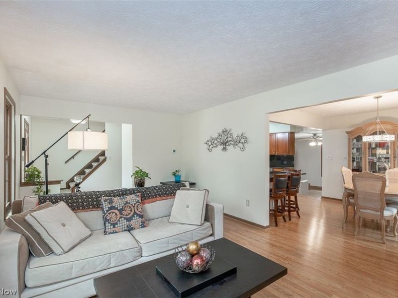9204 Pleasant Lake Boulevard, Parma, OH 44130 Photo 2