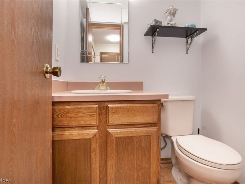 9204 Pleasant Lake Boulevard, Parma, OH 44130 Photo 21