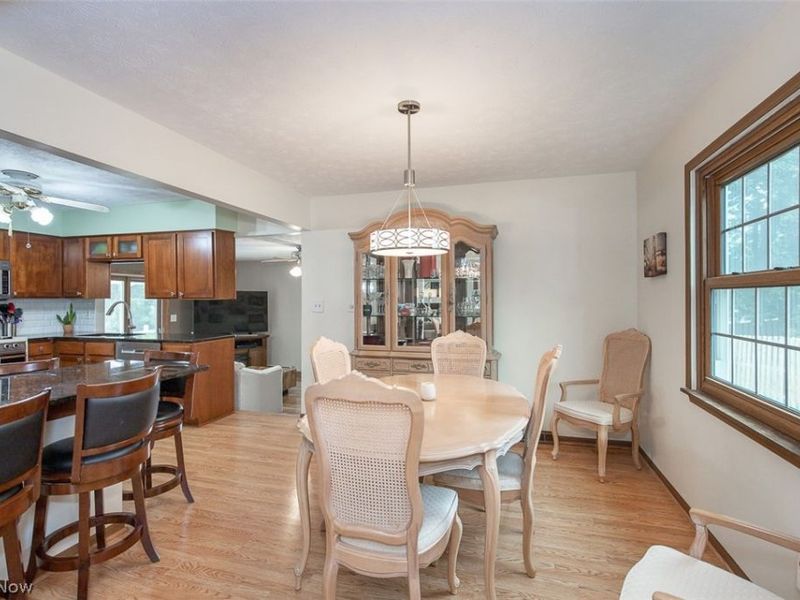 9204 Pleasant Lake Boulevard, Parma, OH 44130 Photo 9