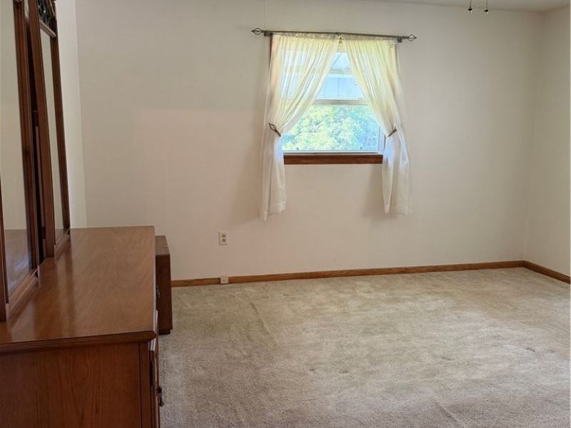 211 Green Street, Woodsfield, OH 43793 Photo 29