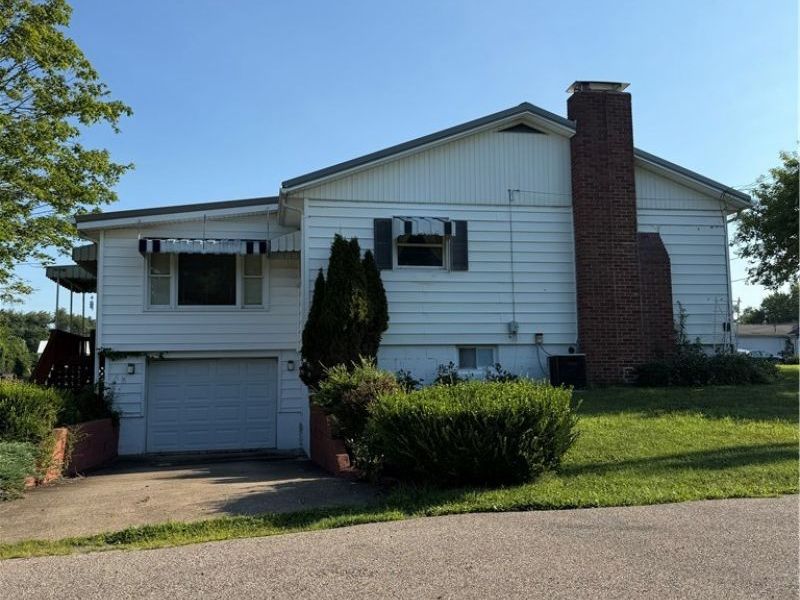 211 Green Street, Woodsfield, OH 43793 Photo 5