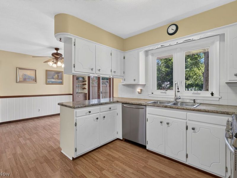 114 S Leavitt Road S, Amherst, OH 44001 Photo 10