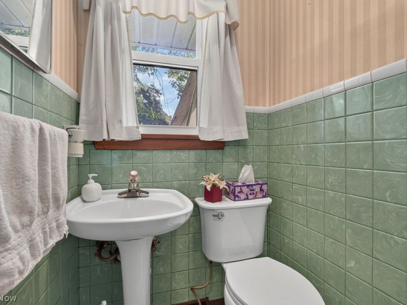 114 S Leavitt Road S, Amherst, OH 44001 Photo 15