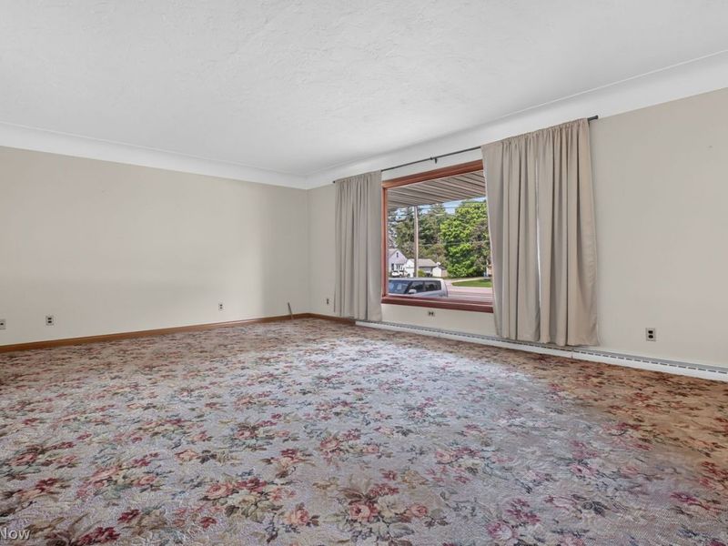 114 S Leavitt Road S, Amherst, OH 44001 Photo 5