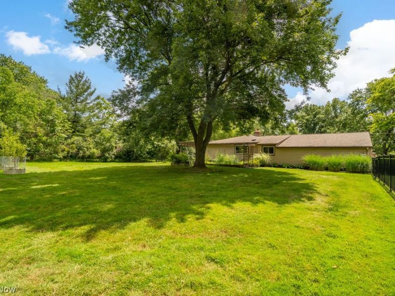2827 Medfield Road, Pepper Pike, OH 44124 Photo 38