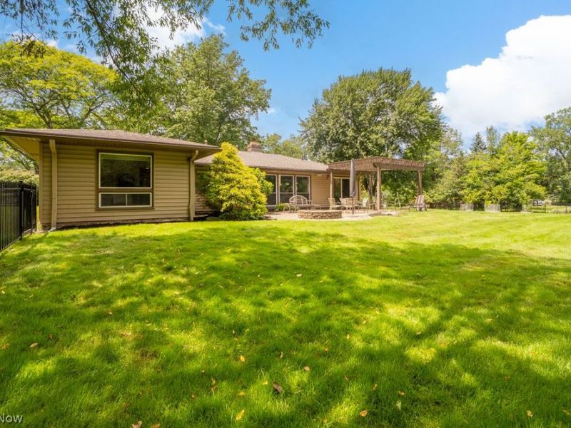 2827 Medfield Road, Pepper Pike, OH 44124 Photo 42