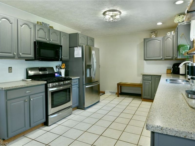 4895 Woodrow Avenue NW, Warren, OH 44483 Photo 18