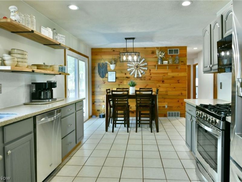 4895 Woodrow Avenue NW, Warren, OH 44483 Photo 21