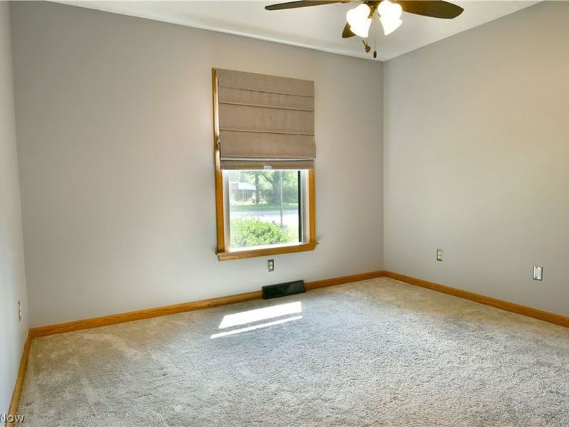 4895 Woodrow Avenue NW, Warren, OH 44483 Photo 37