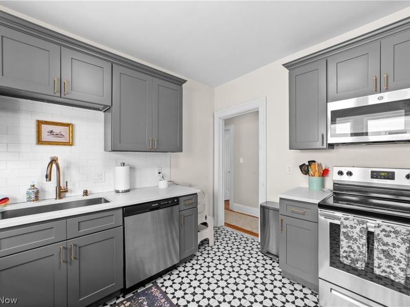 2199 Lincoln Avenue, Lakewood, OH 44107 Photo 7