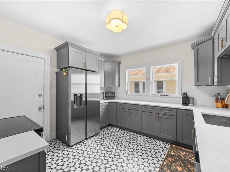 2199 Lincoln Avenue, Lakewood, OH 44107 Photo 8