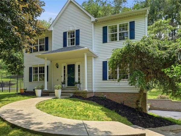 10268 Rinaman Rd, Wexford, PA 15090
