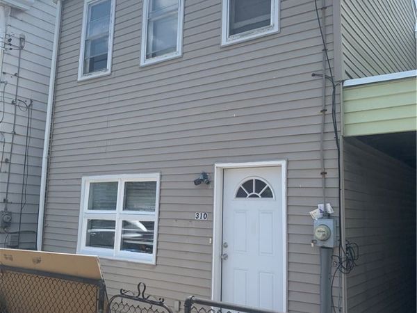 310 Knox St , Pittsburgh, PA 15210