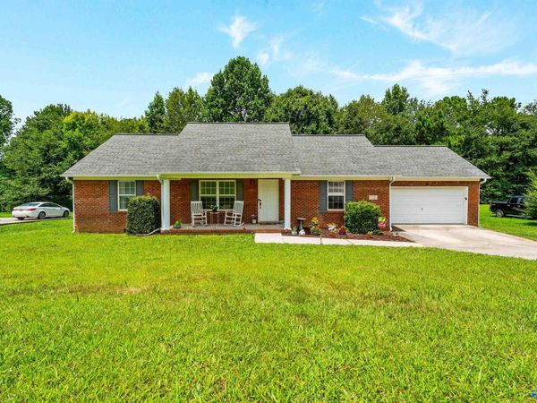 112 Amesbury Drive, Harvest, AL 35749