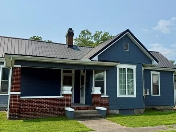 2 W Mound, Jackson, OH 45640