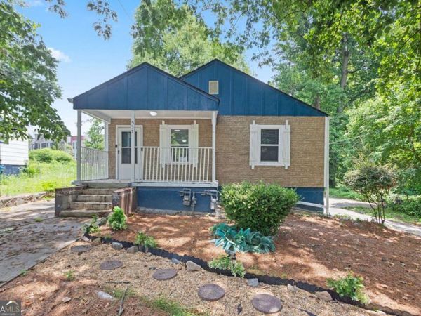 537 W Lake Avenue NW, Atlanta, GA 30318