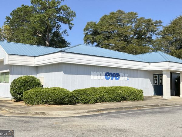 1601 Macon Road, Perry, GA 31069