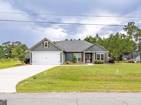 1902 Pebblewood East, Adel, GA 31620