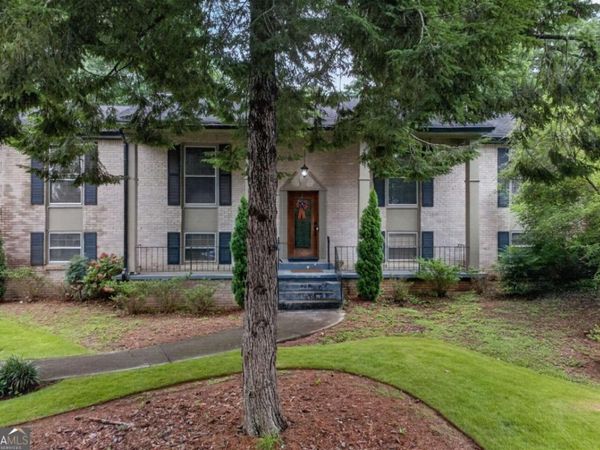 2509 Maclaren Circle, Atlanta, GA 30360