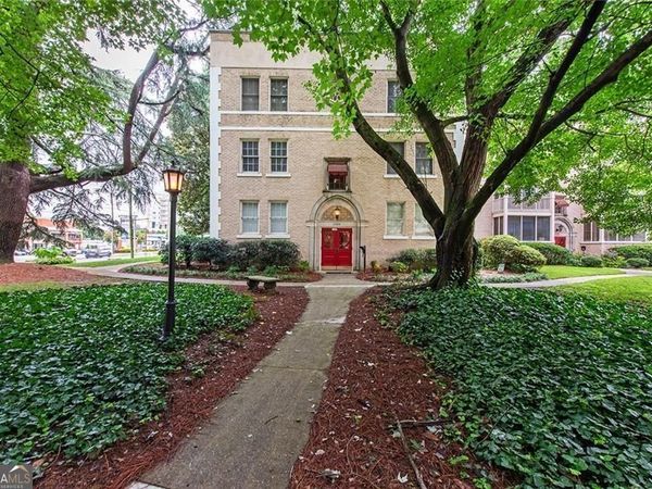 2222 Peachtree Road, Unit A3, Atlanta, GA 30309