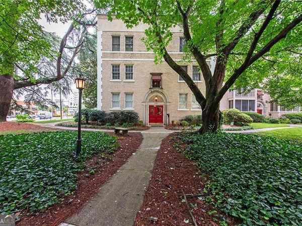 2222 Peachtree Road, Unit A3, Atlanta, GA 30309