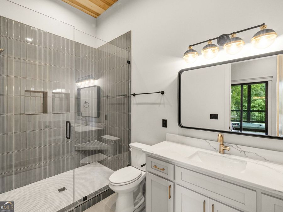Property Image 102