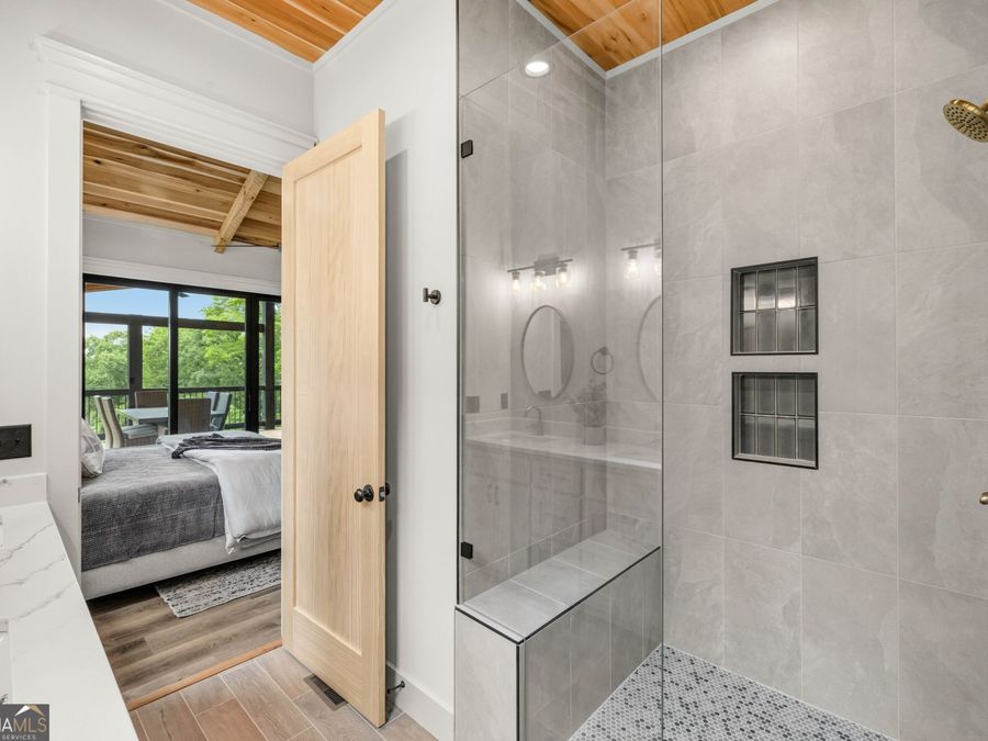 Property Image 103